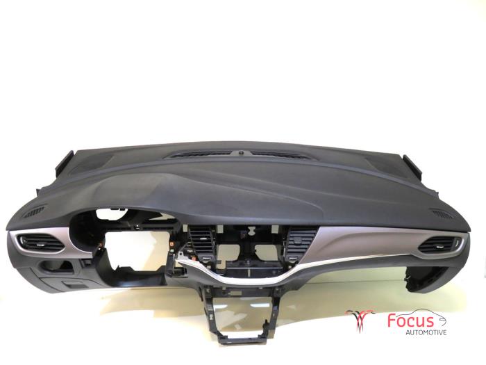 Używane Panel Opel Astra K Sports Tourer 1.6 CDTI 110 16V Cena € 325,00 Procedura marży oferowane przez Focus Automotive