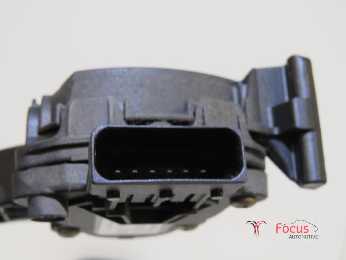 Gaspedalsensor från en Opel Insignia Sports Tourer 2.0 CDTI 16V 160 Ecotec 2010