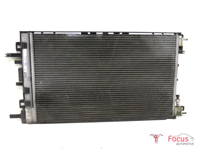 Usagé Radiateur clim Opel Insignia Sports Tourer 2.0 CDTI 16V 160 Ecotec Prix € 40,00 Règlement à la marge proposé par Focus Automotive