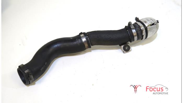 Usagé Tuyau intercooler Kia Sportage (SL) 2.0 CRDi 16V VGT 4x4 Prix € 75,00 Règlement à la marge proposé par Focus Automotive
