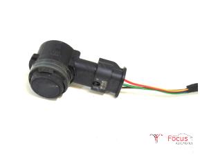Begagnade Parkeringssensor Volkswagen Golf VII (AUA) 1.4 TSI 16V Pris € 10,00 Marginaltabell erbjuds av Focus Automotive