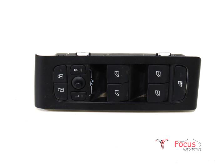 Usados Interruptor combinado de ventanillas Volvo XC40 (XZ) 1.5 T3 12V Precio € 59,95 Norma de margen ofrecido por Focus Automotive