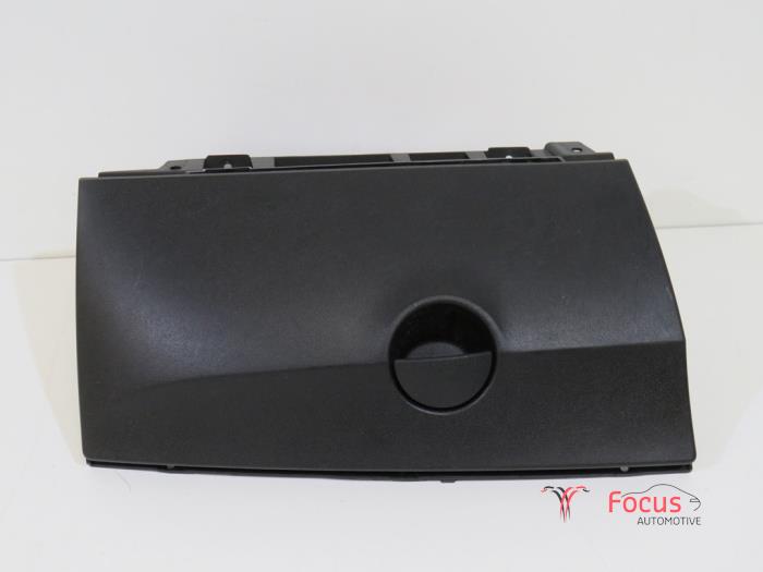 Begagnade Handskfack Fiat 500 (312) 0.9 TwinAir 80 Pris € 29,95 Marginaltabell erbjuds av Focus Automotive