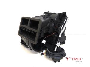 Usados Cuerpo de calefactor Mini Mini (F56) 1.5 12V Cooper Precio € 225,00 Norma de margen ofrecido por Focus Automotive