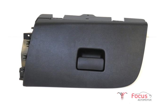 Begagnade Handskfack Opel Astra K 1.2 Turbo 12V Pris € 30,00 Marginaltabell erbjuds av Focus Automotive