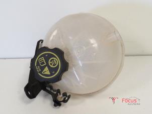 Used Expansion vessel Opel Astra K 1.2 Turbo 12V Price € 17,50 Margin scheme offered by Focus Automotive