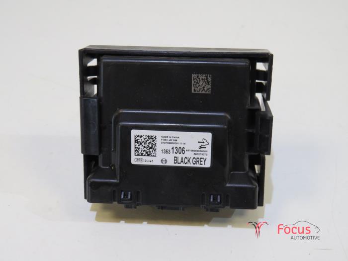 Używane Modul gateway Opel Astra K 1.2 Turbo 12V Cena € 16,95 Procedura marży oferowane przez Focus Automotive