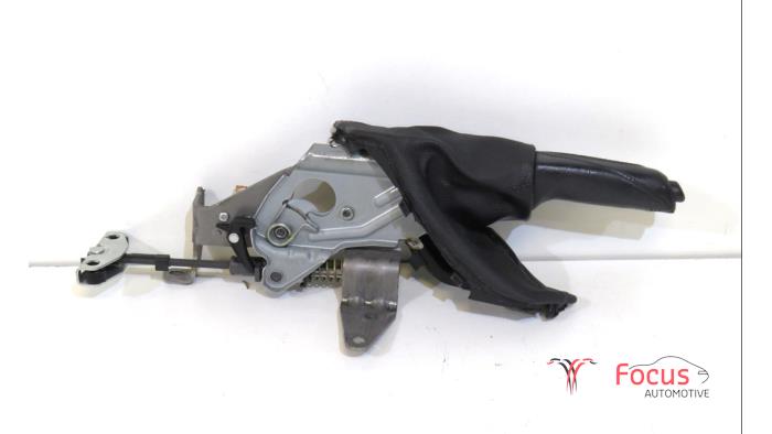 Gebrauchte Handbremsgriff BMW 1 serie (F20) 116d 1.6 16V Efficient Dynamics Preis € 29,95 Margenregelung angeboten von Focus Automotive