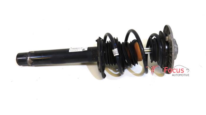 Upper strut mount