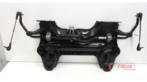 Usados Subchasis Peugeot 208 II (UB/UH/UP) 1.2 Vti 12V PureTech 75 Precio € 124,95 Norma de margen ofrecido por Focus Automotive