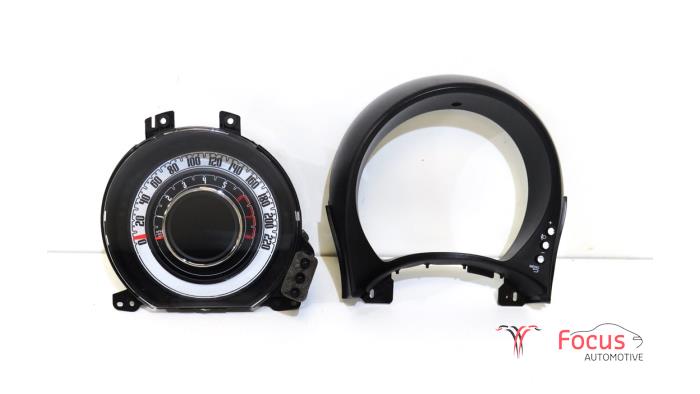 Begagnade Instrumentpanel Fiat 500 (312) 0.9 TwinAir 85 Pris € 275,00 Marginaltabell erbjuds av Focus Automotive
