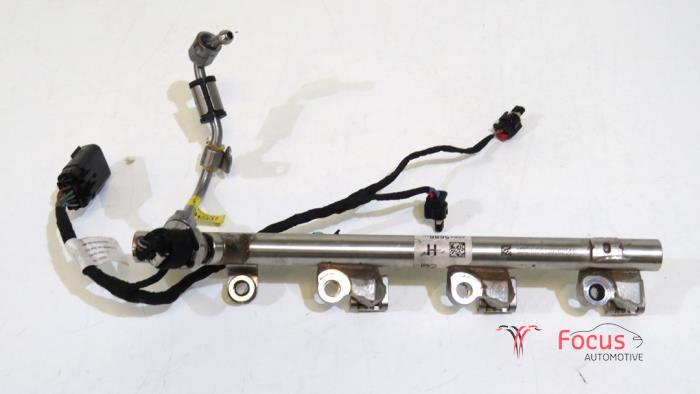 Usagé Système d'injection Opel Astra K 1.2 Turbo 12V Prix € 59,95 Règlement à la marge proposé par Focus Automotive