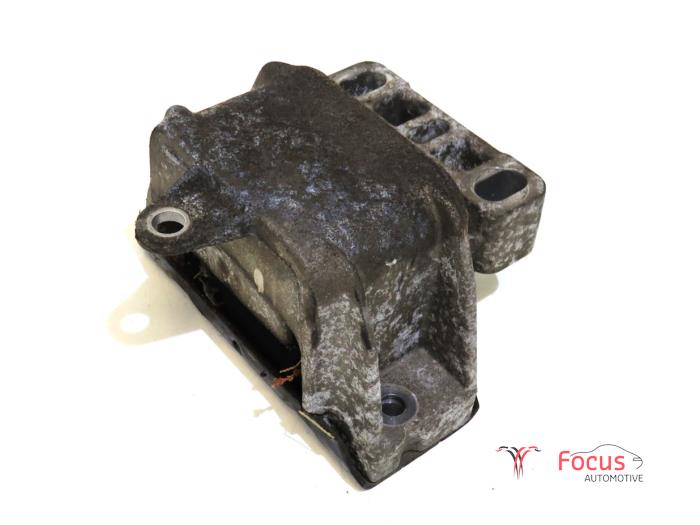 Used Engine mount Volkswagen New Beetle (9C1/9G1) 1.9 TDI 90 Price € 9,95 Margin scheme offered by Focus Automotive