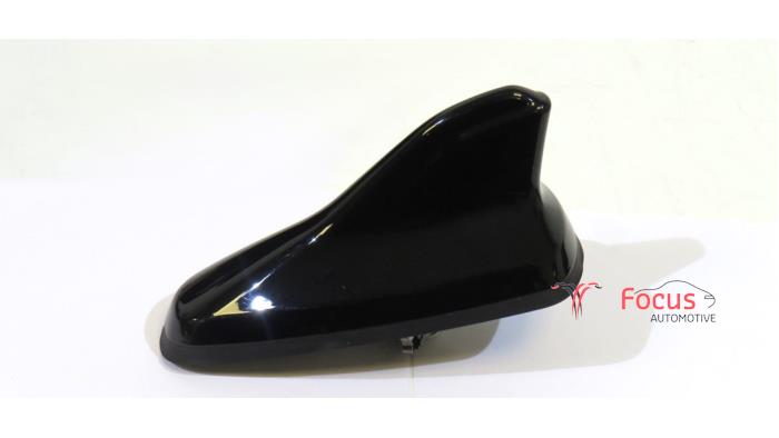 Używane Antena GPS Seat Leon (KLB) 1.4 TSI e-HYBRID 204 16V Cena € 30,00 Procedura marży oferowane przez Focus Automotive