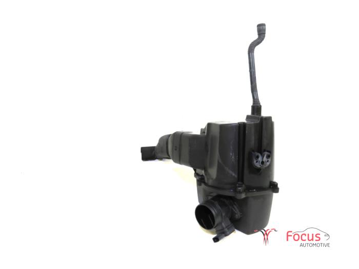 Gebrauchte Luftfiltergehäuse Audi A1 (8X1/8XK) 1.6 TDI 16V Preis € 9,95 Margenregelung angeboten von Focus Automotive