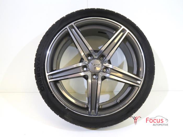 Begagnade Hjul + vinterdäck Mercedes A (W176) 1.5 A-180 CDI, A-180d 16V Pris € 114,95 Marginaltabell erbjuds av Focus Automotive