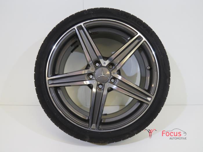 Begagnade Hjul + vinterdäck Mercedes A (W176) 1.5 A-180 CDI, A-180d 16V Pris € 114,95 Marginaltabell erbjuds av Focus Automotive