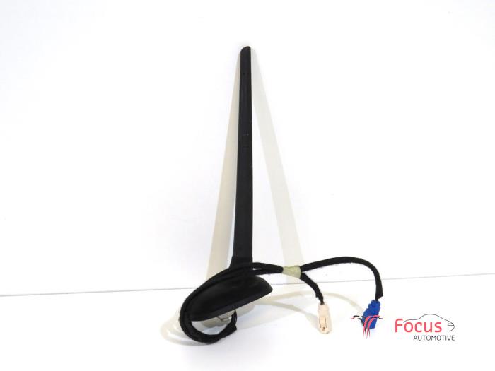 Używane Antena GPS Fiat Tipo (356H/357H) 1.3 D Multijet II 16V Cena € 69,95 Procedura marży oferowane przez Focus Automotive