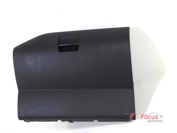 Begagnade Handskfack Citroen Berlingo Cinqspace, Multispace 1.2 12V PureTech 110 Pris € 24,50 Marginaltabell erbjuds av Focus Automotive