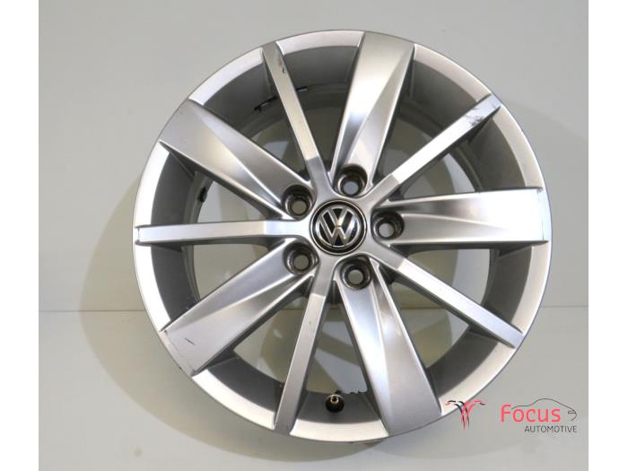 Używane Obrecz Volkswagen Polo V (6R) 1.2 12V BlueMotion Technology Cena € 49,95 Procedura marży oferowane przez Focus Automotive