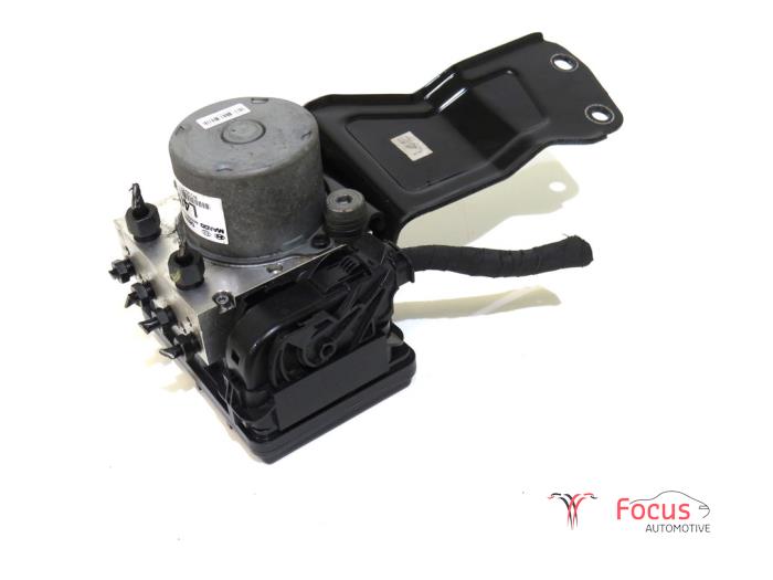 Usagé Bloc ABS Kia Stonic (YB) 1.4 MPI 16V Prix € 124,95 Règlement à la marge proposé par Focus Automotive