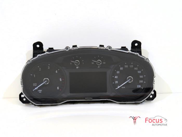 Begagnade Instrumentpanel Opel Mokka X 1.6 CDTI 16V Pris € 124,95 Marginaltabell erbjuds av Focus Automotive