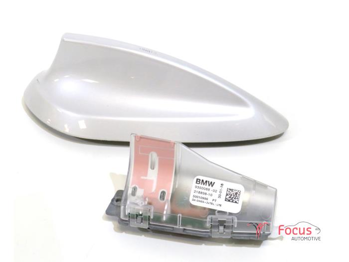 Używane Antena GPS BMW X1 (F48) sDrive 18i 1.5 12V TwinPower Turbo Cena € 39,95 Procedura marży oferowane przez Focus Automotive