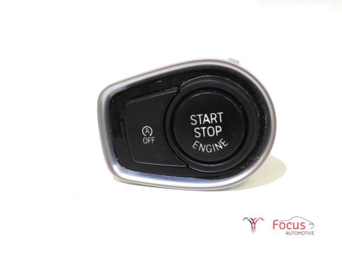 Używane Przelacznik Start/Stop BMW X1 (F48) sDrive 18i 1.5 12V TwinPower Turbo Cena € 9,95 Procedura marży oferowane przez Focus Automotive