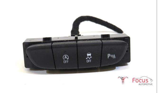 Używane Przelacznik ESP Opel Astra K Sports Tourer 1.2 Turbo 12V Cena € 14,95 Procedura marży oferowane przez Focus Automotive