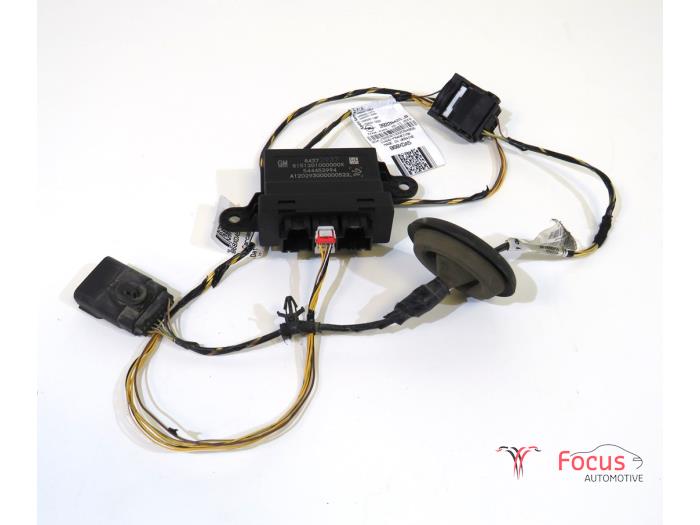 Usados Módulo PDC Opel Astra K Sports Tourer 1.2 Turbo 12V Precio € 29,95 Norma de margen ofrecido por Focus Automotive