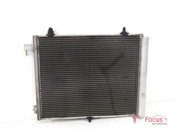 Usagé Radiateur clim Peugeot 208 I (CA/CC/CK/CL) 1.2 Vti 12V PureTech 82 Prix € 29,95 Règlement à la marge proposé par Focus Automotive