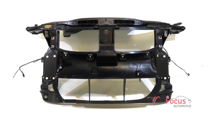 Używane Panel przedni BMW 3 serie (E90) 320d 16V Cena € 75,00 Procedura marży oferowane przez Focus Automotive