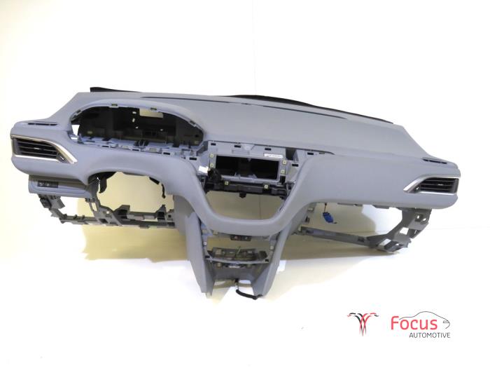 Używane Panel Peugeot 208 I (CA/CC/CK/CL) 1.2 Vti 12V PureTech 82 Cena € 200,00 Procedura marży oferowane przez Focus Automotive