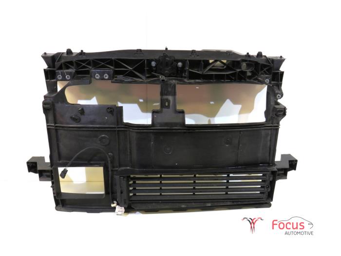 Begagnade Front Renault Scénic IV (RFAJ) 1.3 TCE 140 16V Pris € 175,00 Marginaltabell erbjuds av Focus Automotive