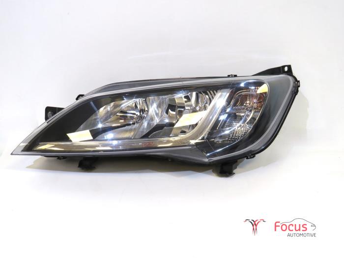 Używane Reflektor lewy Fiat Ducato (250) 2.2 D 140 Multijet 3 Cena € 185,00 Procedura marży oferowane przez Focus Automotive