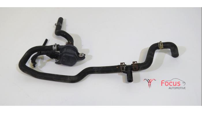 Begagnade Extra vattenpump Toyota C-HR (X1,X5) 1.2 16V Turbo Pris € 69,95 Marginaltabell erbjuds av Focus Automotive