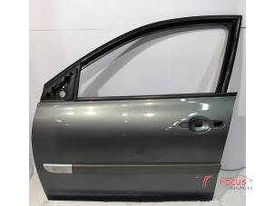 Gebrauchte Tür 4-türig links vorne Renault Megane II (BM/CM) 1.5 dCi 80 Preis € 29,95 Margenregelung angeboten von Focus Automotive