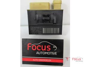 Used Glow plug relay Citroen C3 Picasso (SH) 1.6 HDi 90 Price € 7,95 Margin scheme offered by Focus Automotive