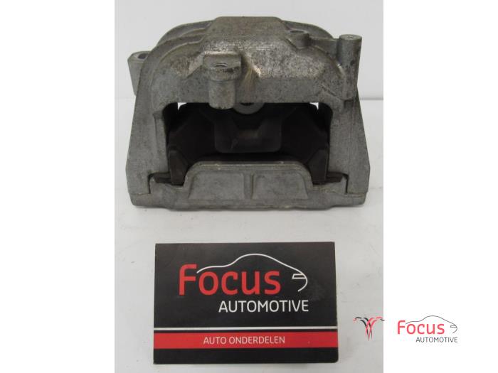Usagé Support moteur Seat Leon (1P1) 1.6 Prix € 9,95 Règlement à la marge proposé par Focus Automotive
