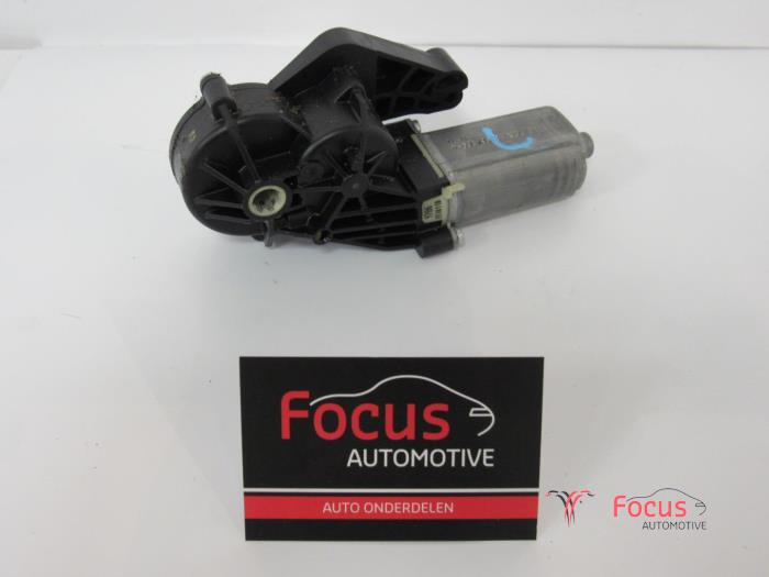 Begagnade Sätesmotor Mercedes E (W212) E-200 CDI 16V BlueEfficiency,BlueTEC Pris € 15,00 Marginaltabell erbjuds av Focus Automotive