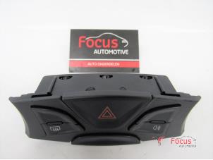 Używane Przelacznik swiatel awaryjnych Ford Ka II 1.3 TDCi 16V Cena € 10,00 Procedura marży oferowane przez Focus Automotive