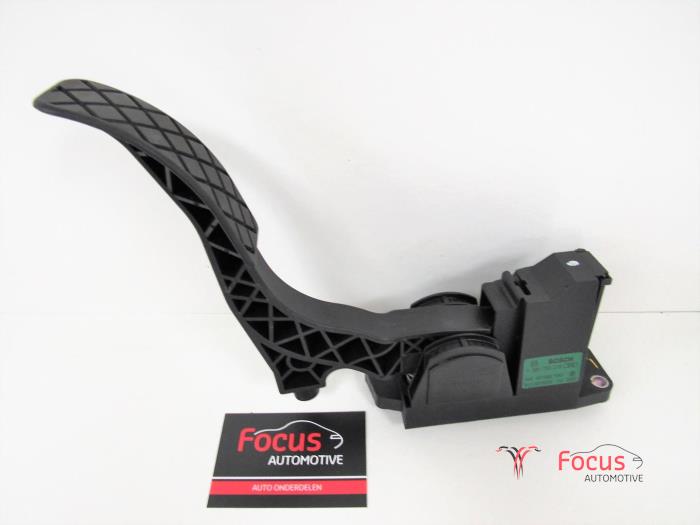 Begagnade Gaspedalsensor Volkswagen Polo IV (9N1/2/3) 1.2 Pris € 10,00 Marginaltabell erbjuds av Focus Automotive