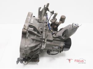 Usagé Boîte de vitesse Mazda 3 Sport (BK14) 1.3i 16V Prix € 450,00 Règlement à la marge proposé par Focus Automotive