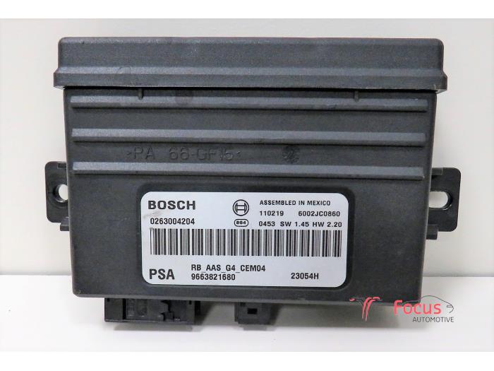 Usados Módulo PDC Peugeot 308 (4A/C) 1.6 VTI 16V Precio € 19,95 Norma de margen ofrecido por Focus Automotive