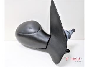 Used Wing mirror, right Peugeot 206+ (2L/M) 1.1 XR,XS Price € 10,00 Margin scheme offered by Focus Automotive