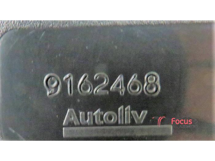 Attache ceinture arrière droite d'un Peugeot 206+ (2L/M) 1.1 XR,XS 2009