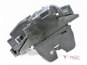 Used Tailgate lock mechanism Peugeot 308 (4A/C) 1.6 HDi 16V Price € 20,00 Margin scheme offered by Focus Automotive