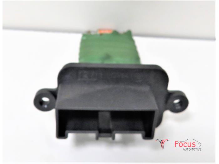 Usados Resistencia de calefactor Fiat 500 (312) 1.2 Precio € 10,00 Norma de margen ofrecido por Focus Automotive