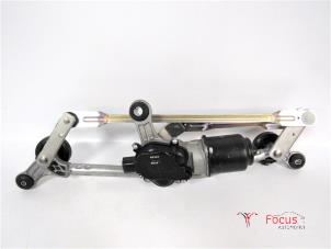 Used Wiper motor + mechanism Nissan Micra (K13) 1.2 12V Price € 44,95 Margin scheme offered by Focus Automotive