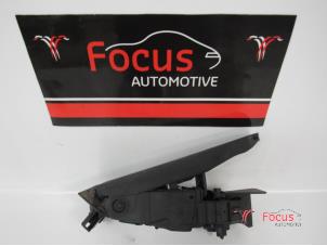 Used Throttle pedal position sensor Volkswagen Tiguan (5N1/2) 2.0 TDI 16V 4Motion Price € 60,50 Inclusive VAT offered by Focus Automotive